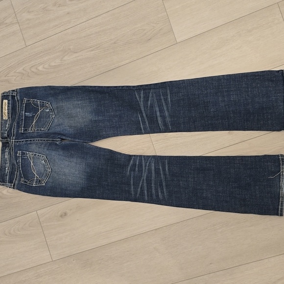 Refuge Runway By Everyday Boop Distressed Blue Jeans - Picture 2 of 8